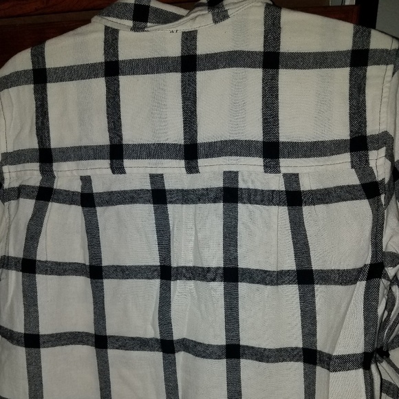 Forever 21 Flannel shirt - Picture 2 of 3